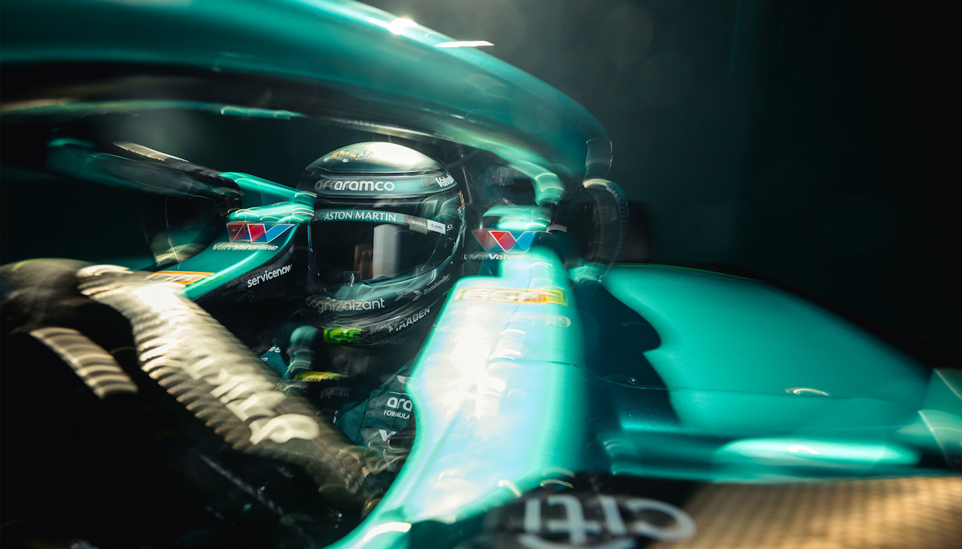 Lance cockpit g force