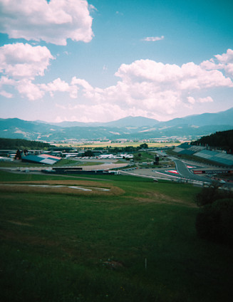 Austria race thumbnail 1