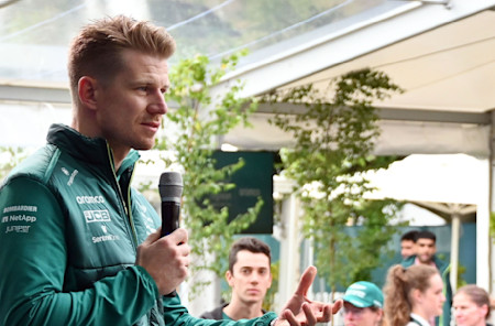 Nico Hülkenberg takes to the stage