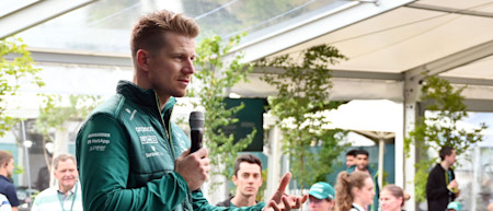 Nico Hülkenberg takes to the stage