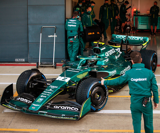 Lance Stroll in the AMR22