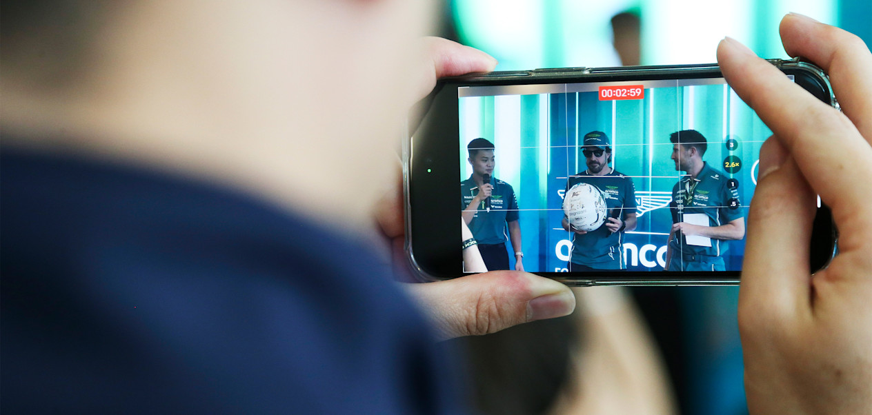 TikToks Australia China header