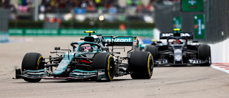 Sebastian battles in a DRS train during the early laps of the Russian Grand Prix