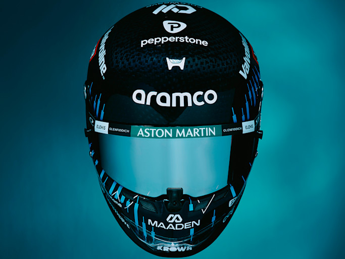 Pepperstone helmet 50:50