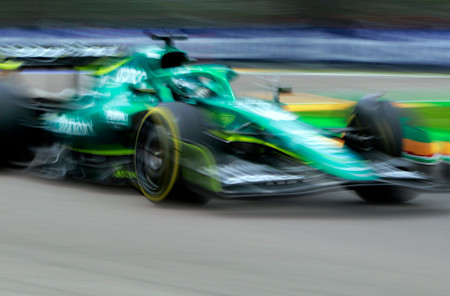 The team completed more than 70 laps in FP2, completing valuable dry-weather running to refine the AMR22