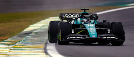 Qualifying started out wet, meaning that the Intermediate tyre was initially the choice to be on.