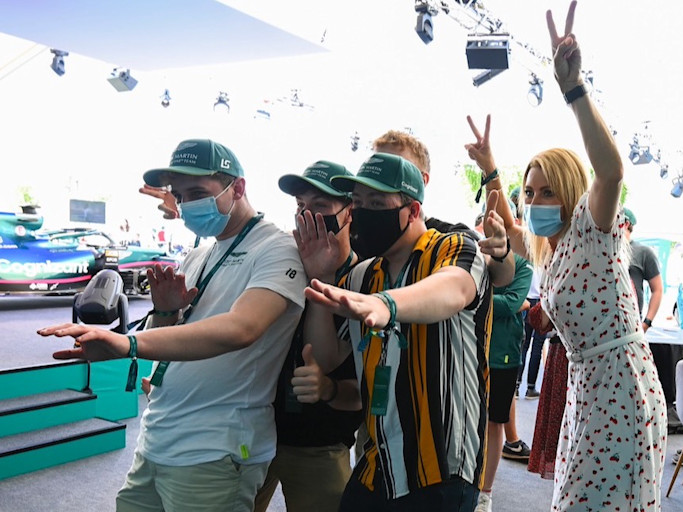 Guests are photobombed by Rachel Brookes