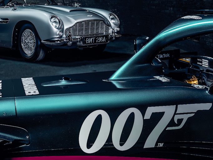 The AMR21 features a 007 livery