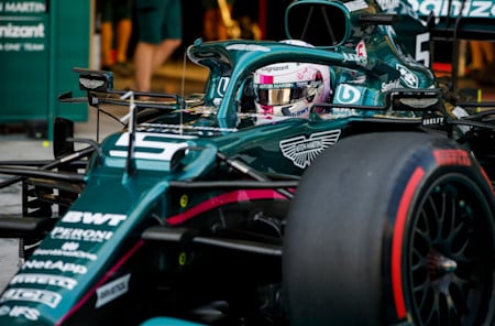 Sebastian leaves the garage in Abu Dhabi