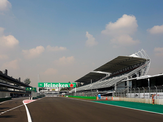 The long main straight in Mexico