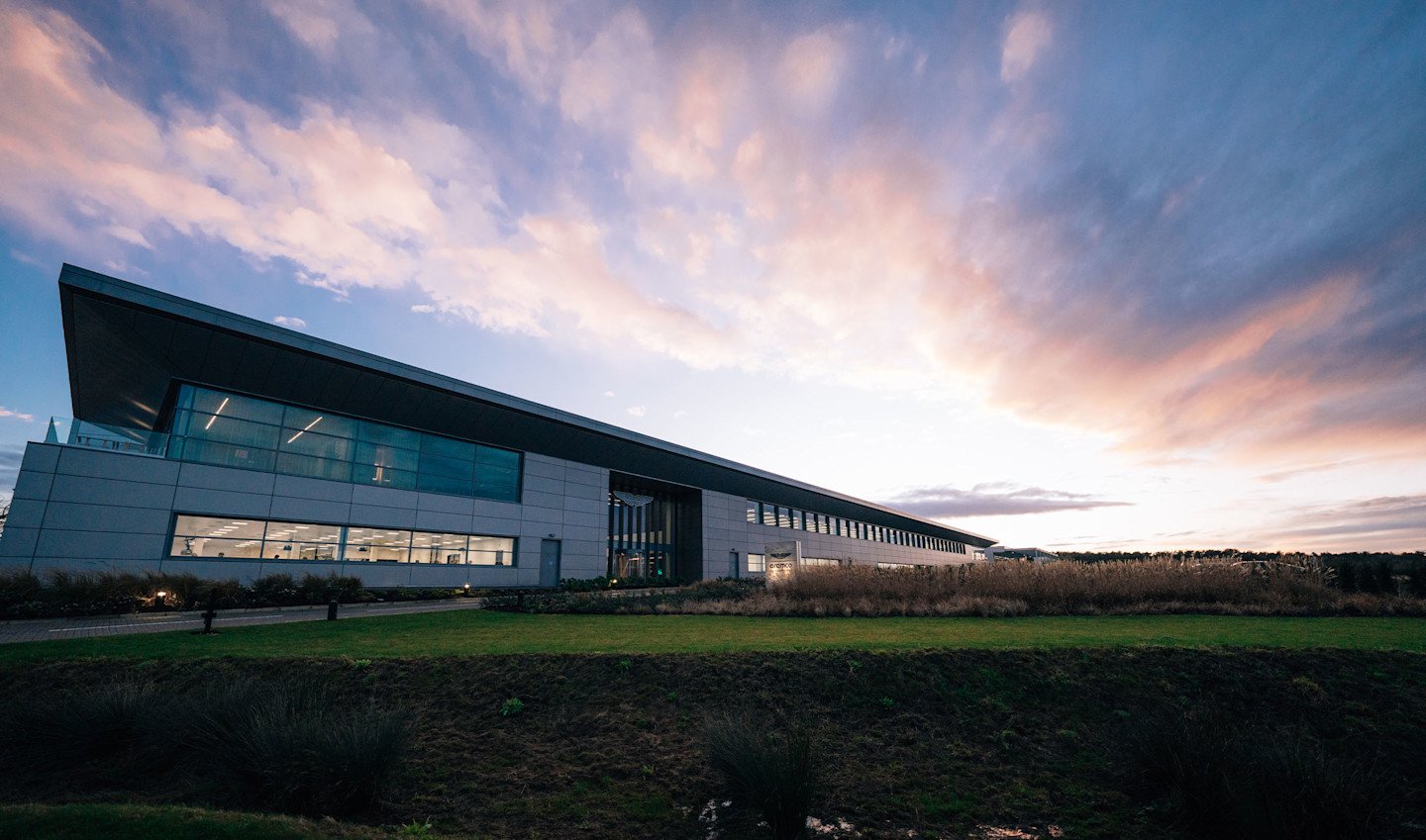 UKG header homepage clean