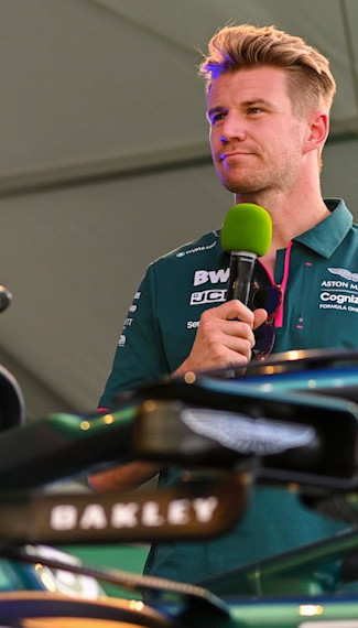 Nico Hülkenberg responds to questions at the I / AM member event