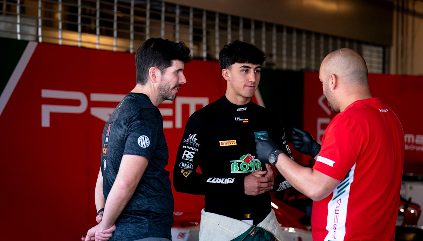 Mari Boya fixed image 1