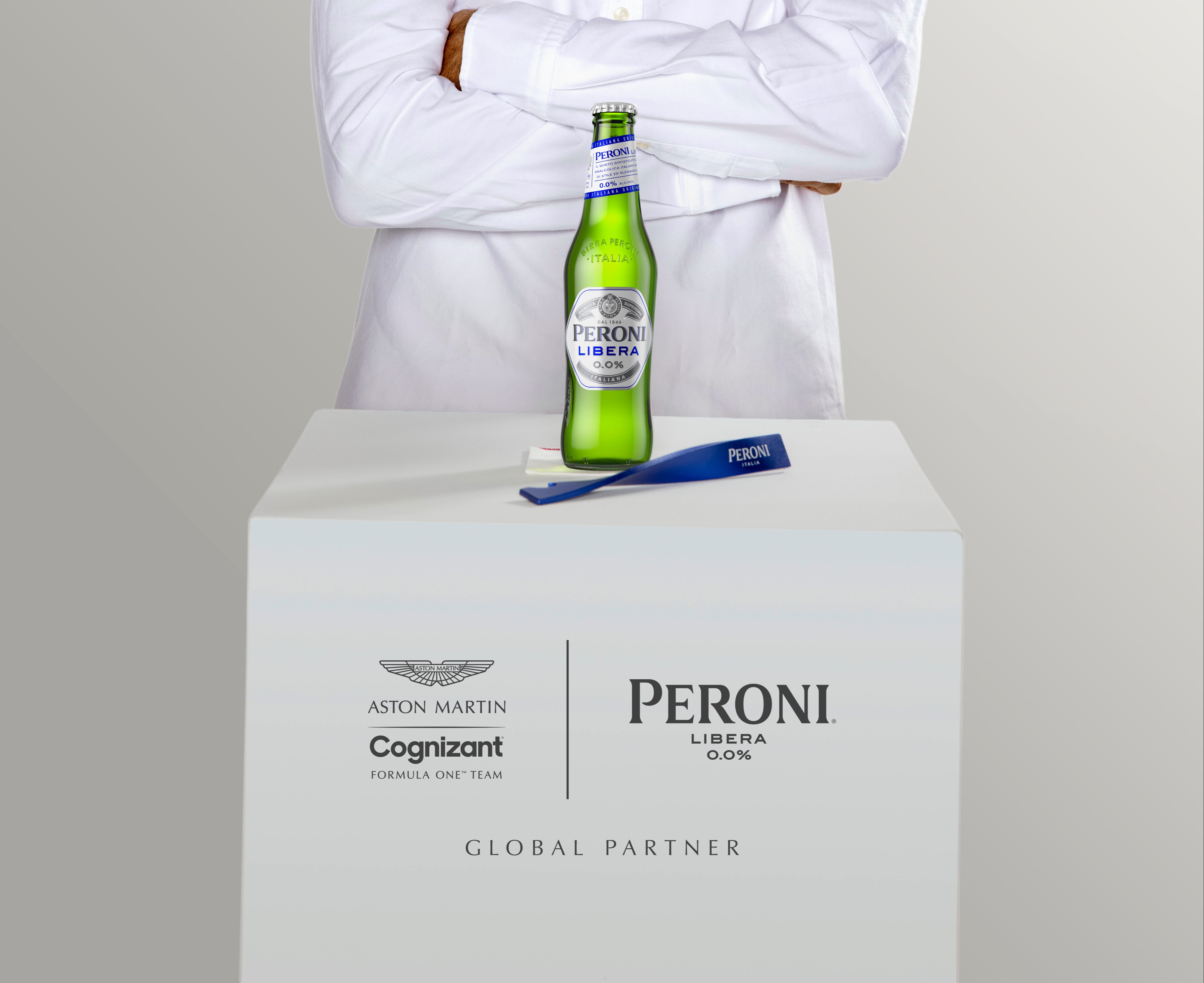 スポーツ選手 S.Vettell 2021 Aston Martin Drink Bottle S.Vettell 2021 Aston Martin Drink Bottle